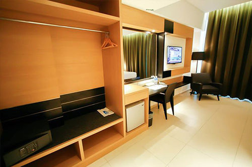 D Hotel Seri Iskandar Kültér fotó